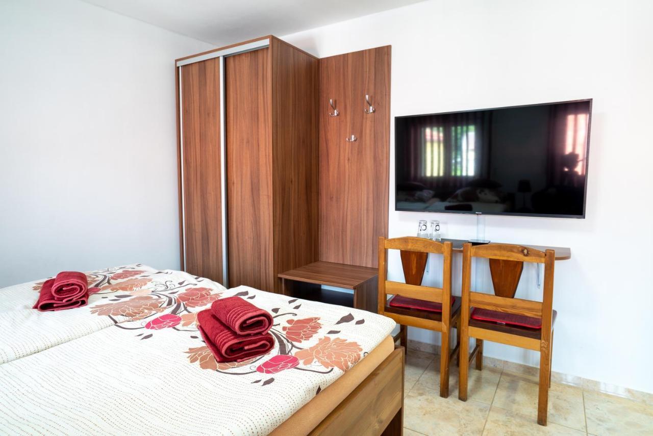 Šenk U Kovárny Mariánské Lázně Exterior foto