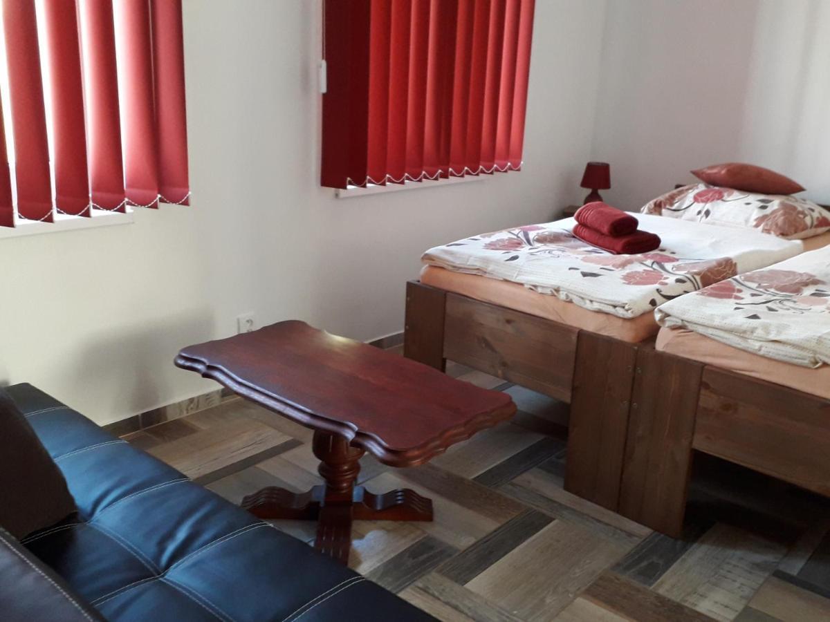 Šenk U Kovárny Mariánské Lázně Exterior foto